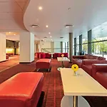 Radisson 酒店 4*