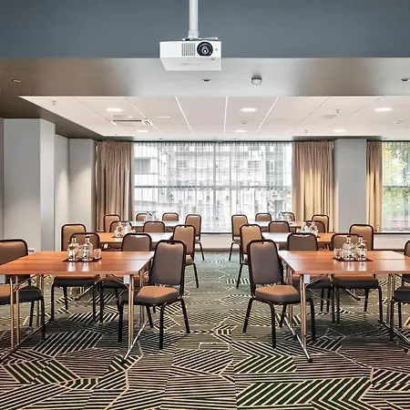 Radisson 4*