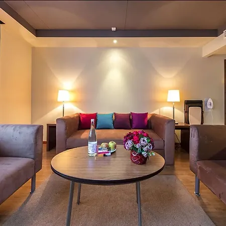 Radisson Hotel 4*